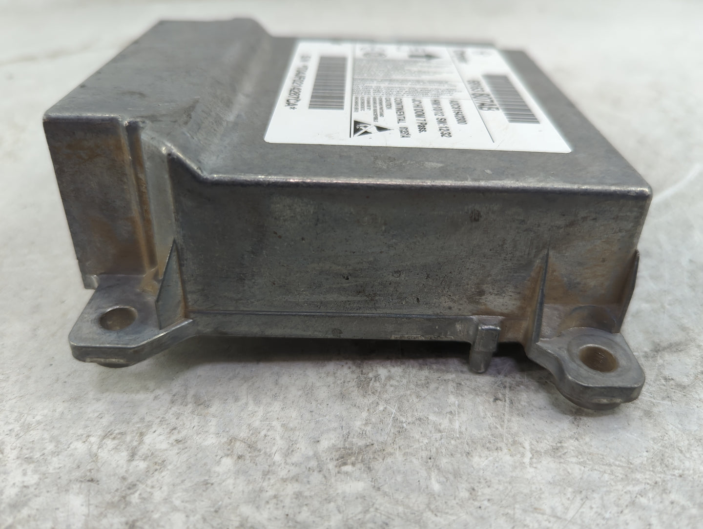 2014 Dodge Journey Safety Restraint Srs Airbag Control Module - Oemusedautoparts1.com
