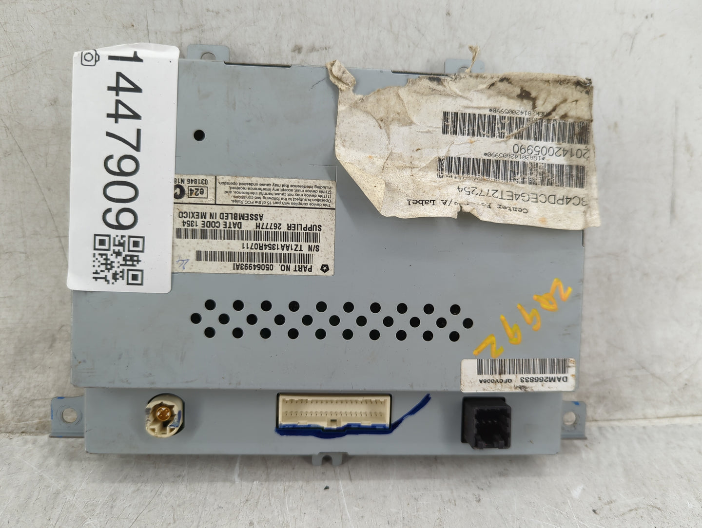 2014 Dodge Journey Information Display Screen - Oemusedautoparts1.com