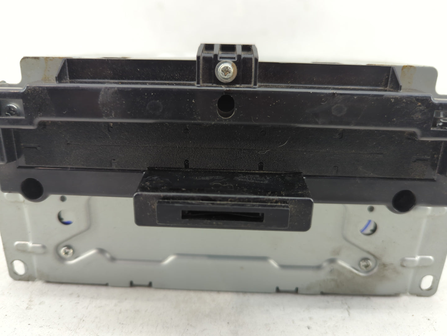 2014 Dodge Journey Radio AM FM Cd Player Receiver Replacement P/N:P68210553AE CQ-ZC03E1GXB Fits OEM Used Auto Parts - Oemuse