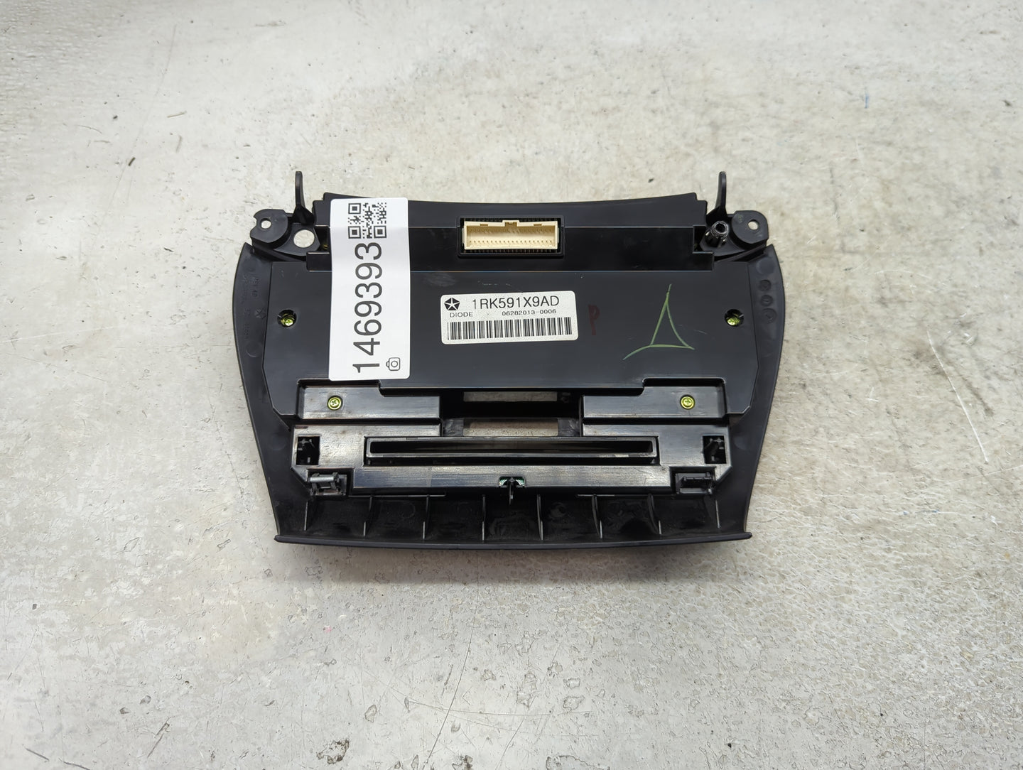 2014 Dodge Journey Climate Control Module Temperature AC/Heater Replacement P/N:1RK591X9AD Fits OEM Used Auto Parts - Oemuse
