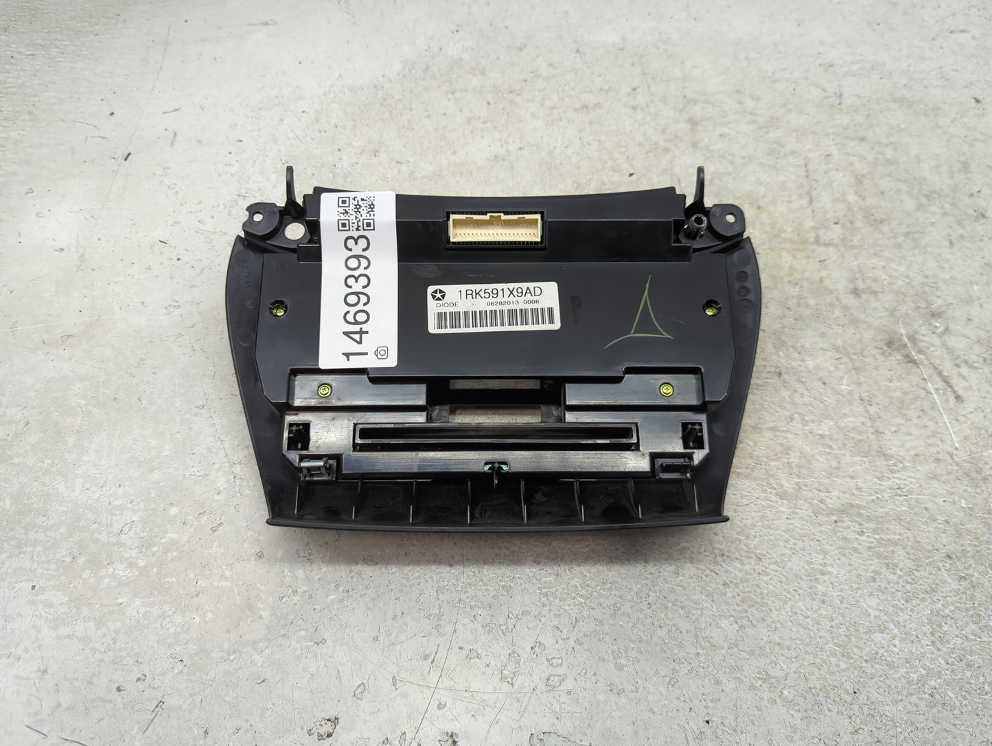 2014 Dodge Journey Climate Control Module Temperature AC/Heater Replacement P/N:1RK591X9AD Fits OEM Used Auto Parts - Oemuse