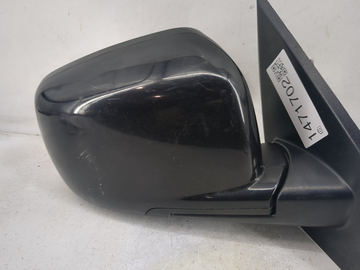 2014 Dodge Journey Passenger Side View Mirror - Right Door Mirror OEM Used - Oemusedautoparts1.com