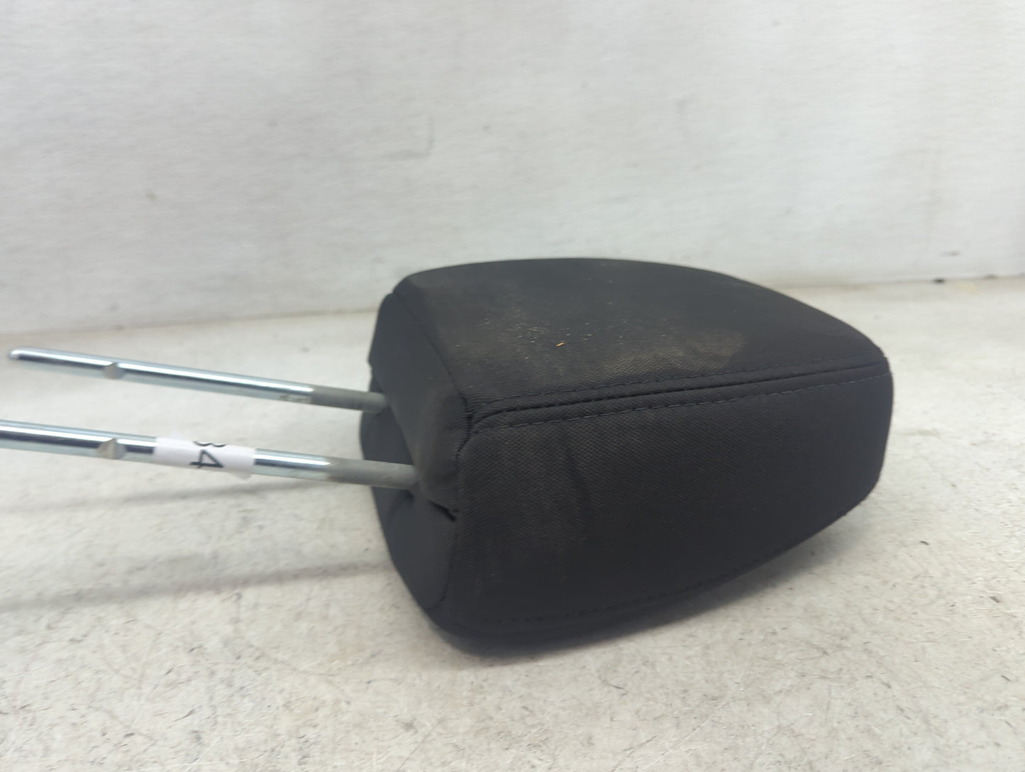 2014 Dodge Journey Headrest Head Rest Front Driver Seat Black - Oemusedautoparts1.com