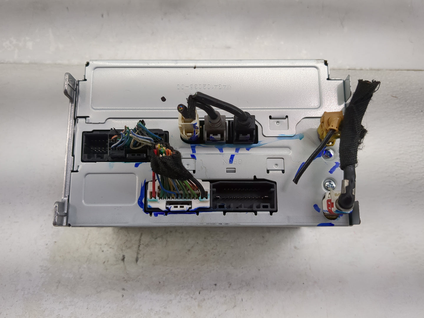 2014 Dodge Journey Radio AM FM Cd Player Receiver Replacement P/N:P68210553AE CQ-ZC03E1GXB Fits OEM Used Auto Parts - Oemuse