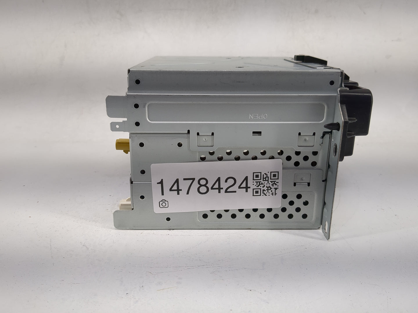2014 Dodge Journey Radio AM FM Cd Player Receiver Replacement P/N:P68210553AB CQ-ZC03E1, M4G4102035-00 Fits OEM Used Auto Pa