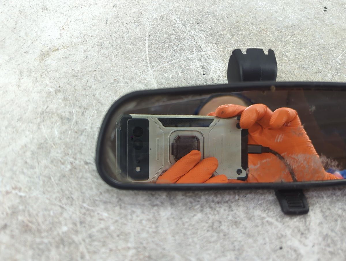 2014 Dodge Journey Interior Rear View Mirror Replacement OEM P/N:E11 015617 E11 025617 Fits OEM Used Auto Parts - Oemusedaut