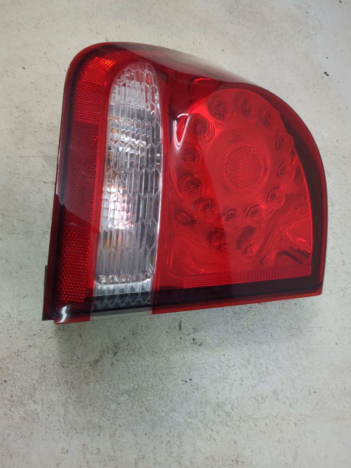 2011-2020 Dodge Journey Tail Light Assembly Driver Left OEM P/N:68078465AD 52240B6207 Fits OEM Used Auto Parts - Oemusedauto