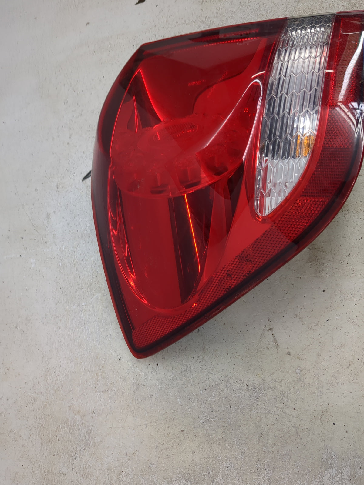 2011-2020 Dodge Journey Tail Light Assembly Driver Left OEM P/N:68078465AD 67240813972 Fits OEM Used Auto Parts - Oemusedaut