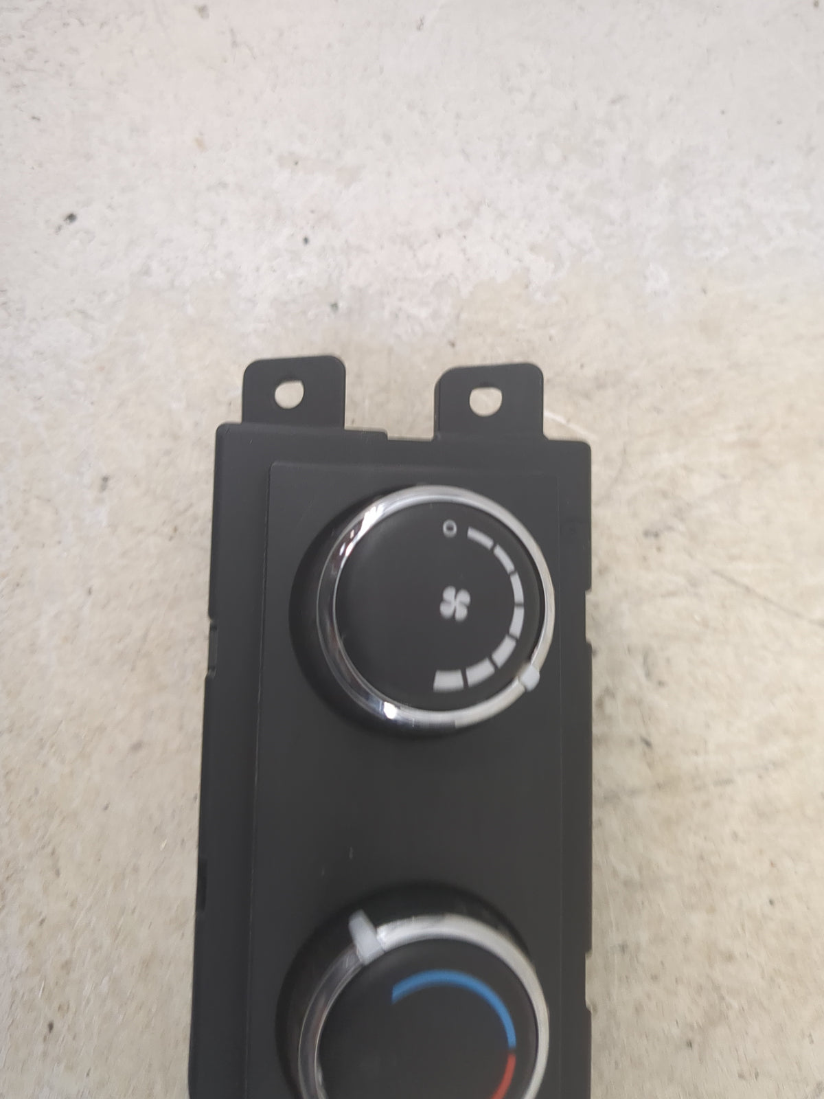 2011-2020 Dodge Journey Climate Control Module Temperature AC/Heater Replacement P/N:55111312AC Fits OEM Used Auto Parts - O