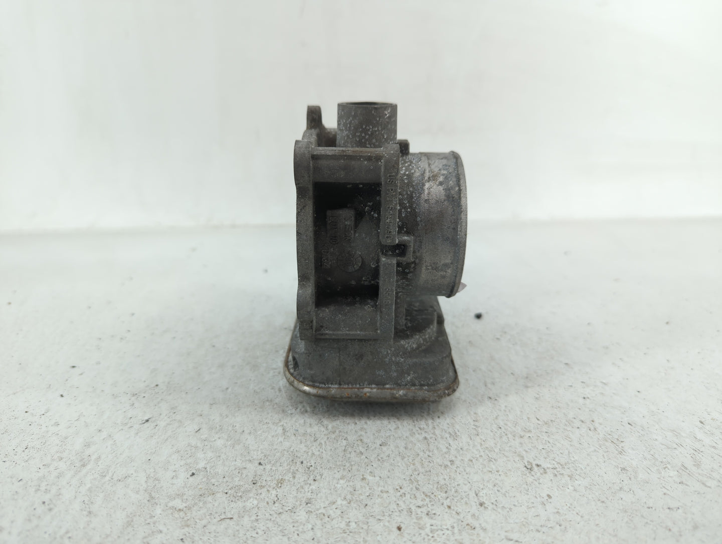 2009-2018 Dodge Journey Throttle Body P/N:5429090 542909035AB Fits OEM Used Auto Parts - Oemusedautoparts1.com