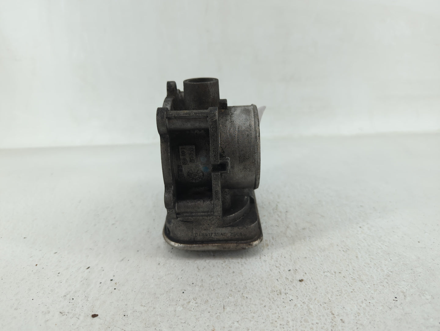 2009-2018 Dodge Journey Throttle Body P/N:542909035AB 04891735AC Fits OEM Used Auto Parts - Oemusedautoparts1.com