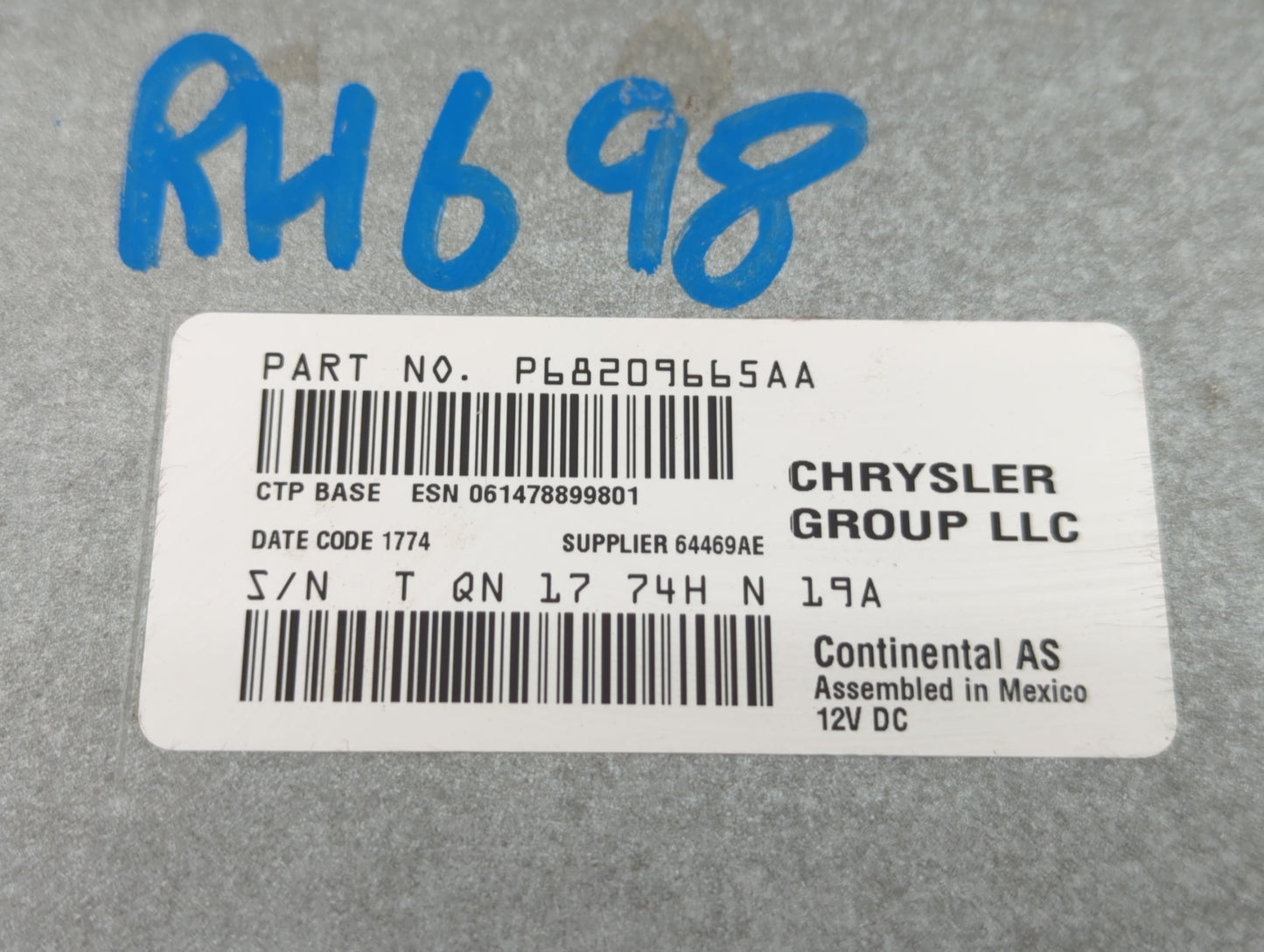 2014 Dodge Journey Radio AM FM Cd Player Receiver Replacement P/N:P68209665AA Fits OEM Used Auto Parts - Oemusedautoparts1.c
