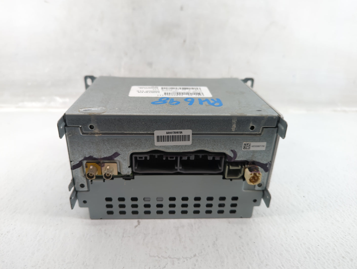 2014 Dodge Journey Radio AM FM Cd Player Receiver Replacement P/N:P68209665AA Fits OEM Used Auto Parts - Oemusedautoparts1.c