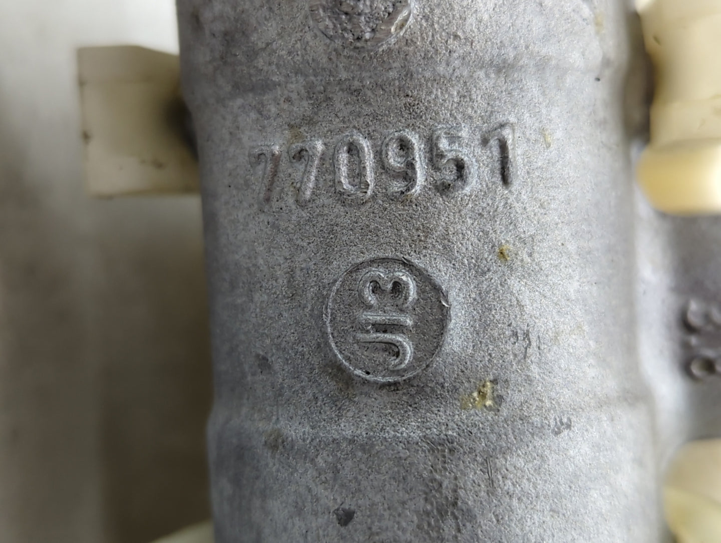2014 Dodge Journey Brake Master Cylinder 610489 - Oemusedautoparts1.com