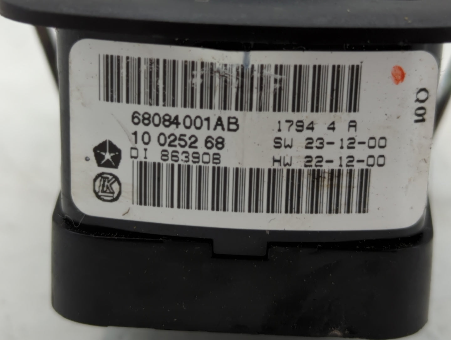 2014 Dodge Journey Master Power Window Switch Replacement Driver Side Left P/N:68084001AB Fits OEM Used Auto Parts - Oemused