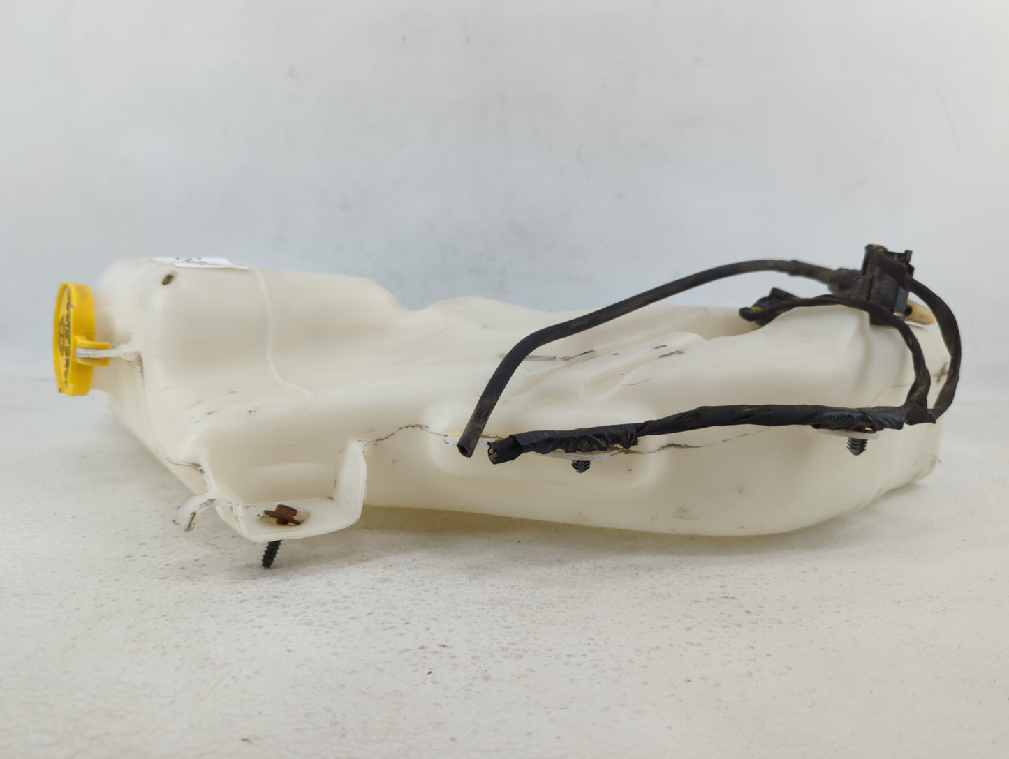 2014 Dodge Journey Windshield Washer Fluid Reservoir Bottle Oem - Oemusedautoparts1.com