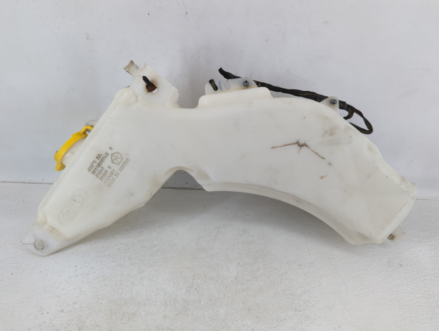 2014 Dodge Journey Windshield Washer Fluid Reservoir Bottle Oem - Oemusedautoparts1.com