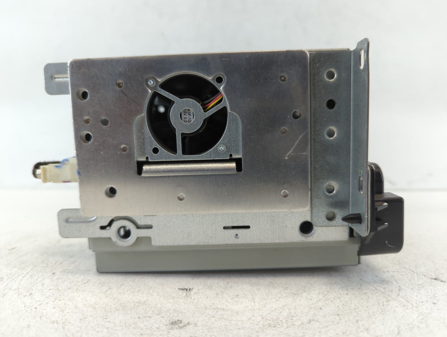 2018-2020 Dodge Journey Am Fm Cd Player Radio Receiver - Oemusedautoparts1.com