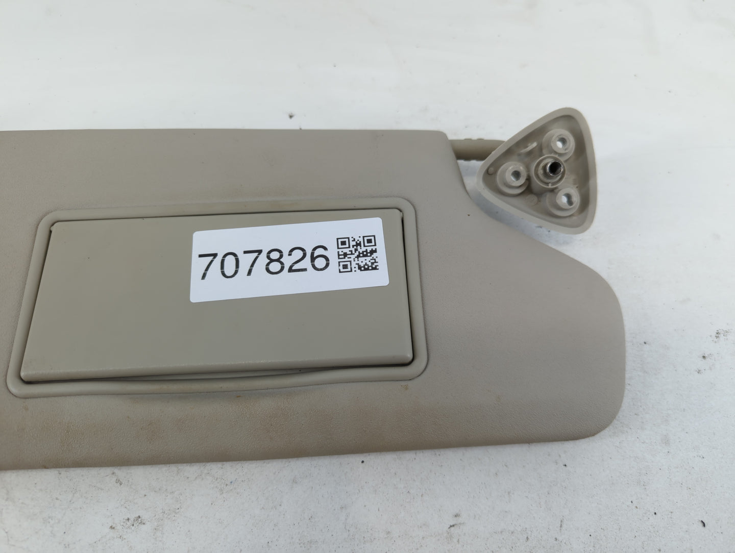 2014 Dodge Journey Sun Visor Shade Replacement Driver Left Mirror Fits OEM Used Auto Parts - Oemusedautoparts1.com