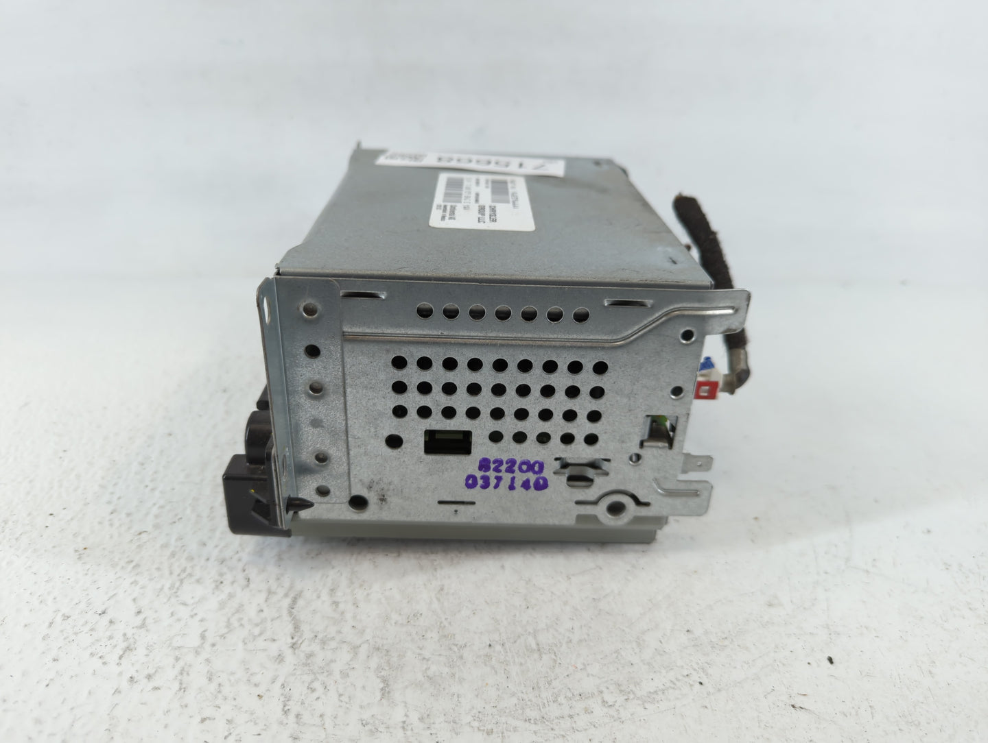 2014 Dodge Journey Radio AM FM Cd Player Receiver Replacement P/N:P68209666AA P68209665AD, P68209665AA, P68209665AE Fits OEM