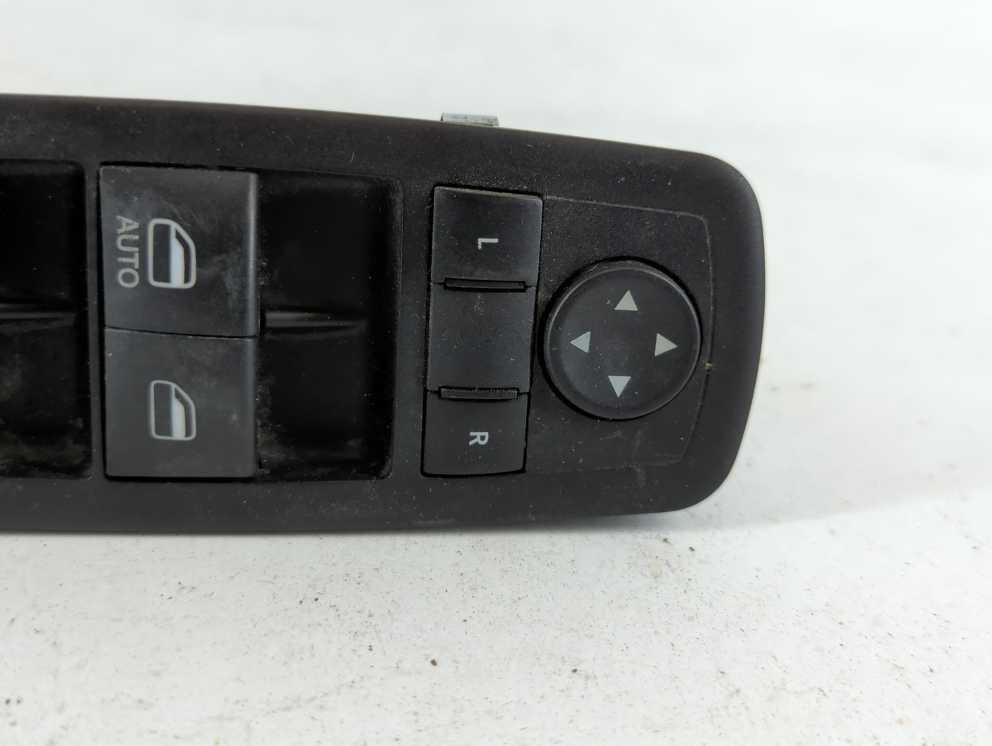 2014 Dodge Journey Master Power Window Switch Replacement Driver Side Left P/N:10 0252 68 68084001AB Fits OEM Used Auto Part