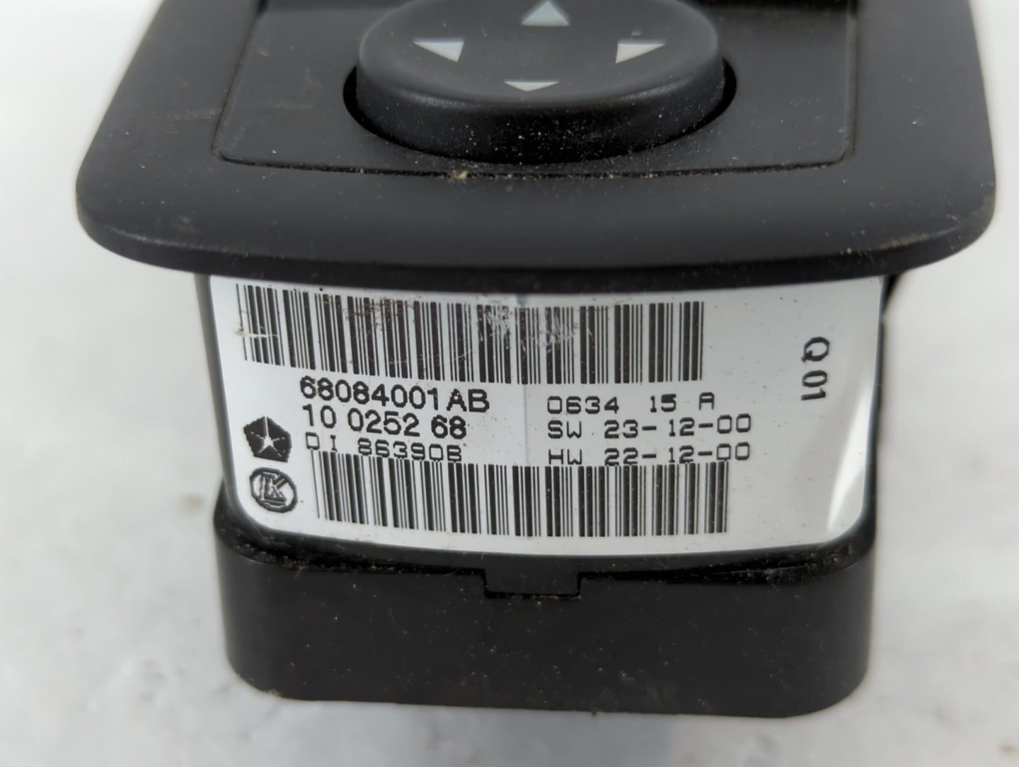 2014 Dodge Journey Master Power Window Switch Replacement Driver Side Left P/N:10 0252 68 68084001AB Fits OEM Used Auto Part
