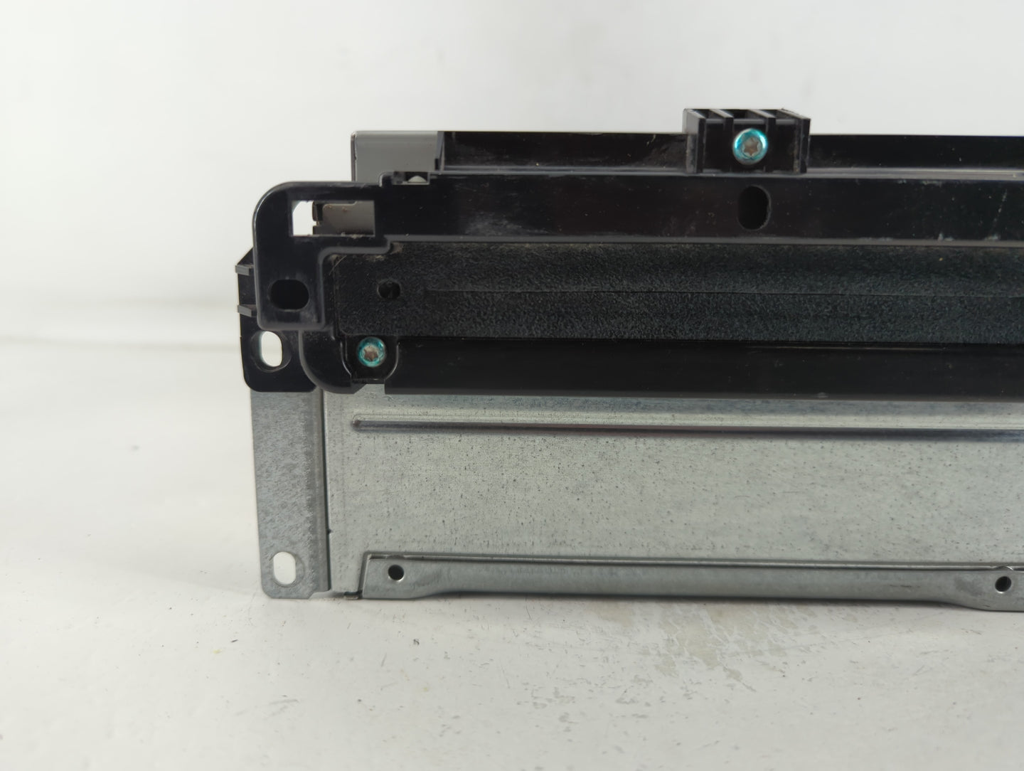 Dodge Journey Am Fm Cd Player Radio Receiver - Oemusedautoparts1.com