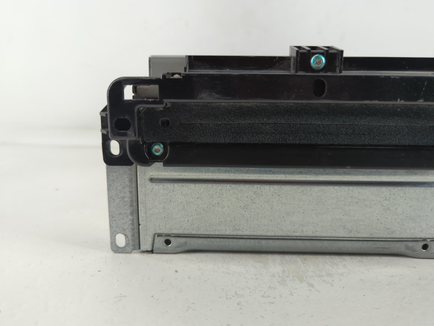 Dodge Journey Am Fm Cd Player Radio Receiver - Oemusedautoparts1.com