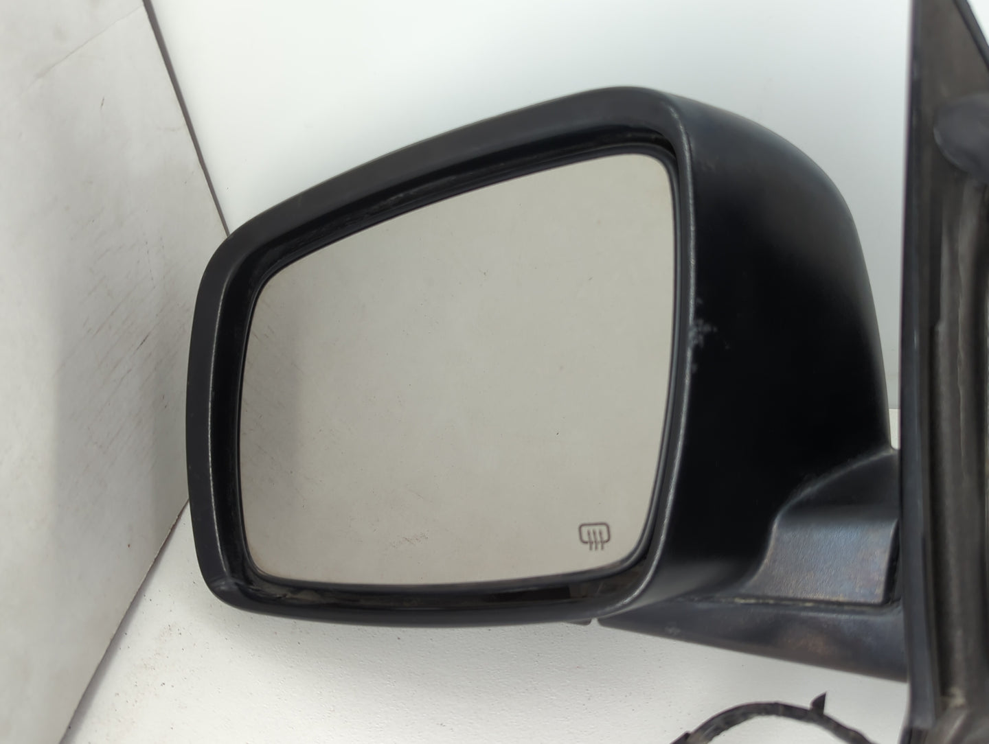 2014 Dodge Journey Driver Side View Mirror - Left Door Mirror OEM Used - Oemusedautoparts1.com