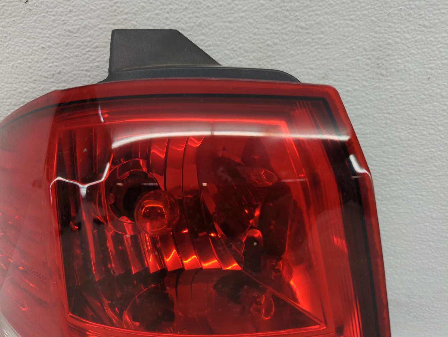2014 Dodge Journey Tail Light Assembly Driver Left OEM P/N:051162291AH Fits OEM Used Auto Parts - Oemusedautoparts1.com