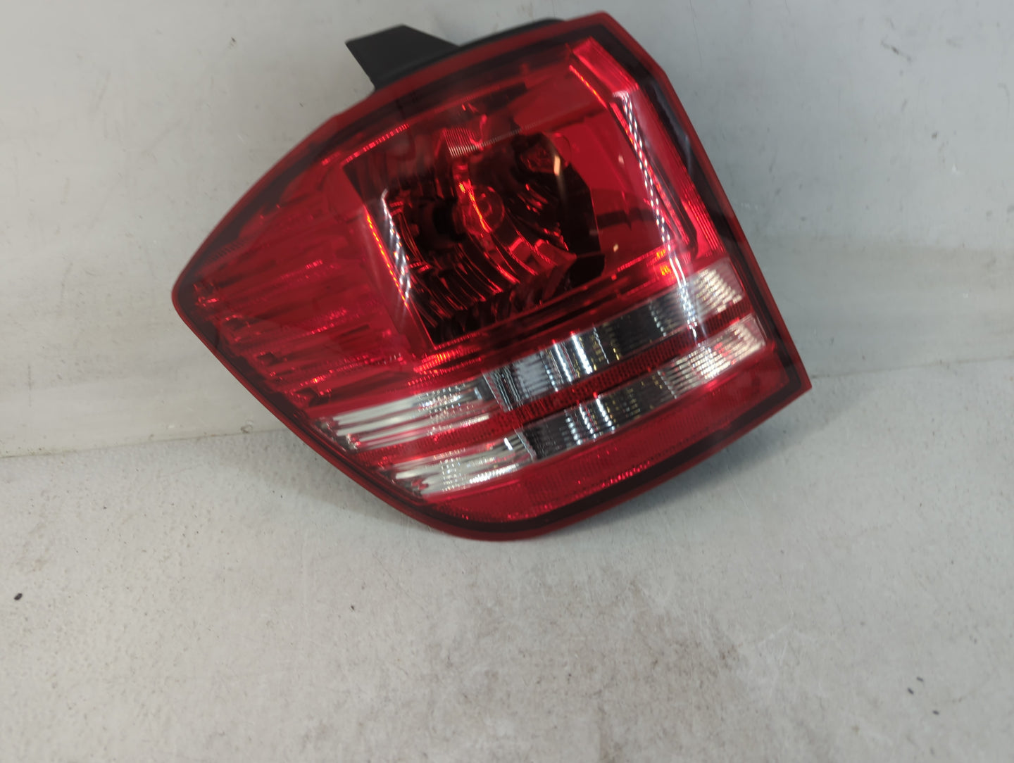 2014 Dodge Journey Tail Light Assembly Driver Left OEM P/N:051162291AH Fits OEM Used Auto Parts - Oemusedautoparts1.com