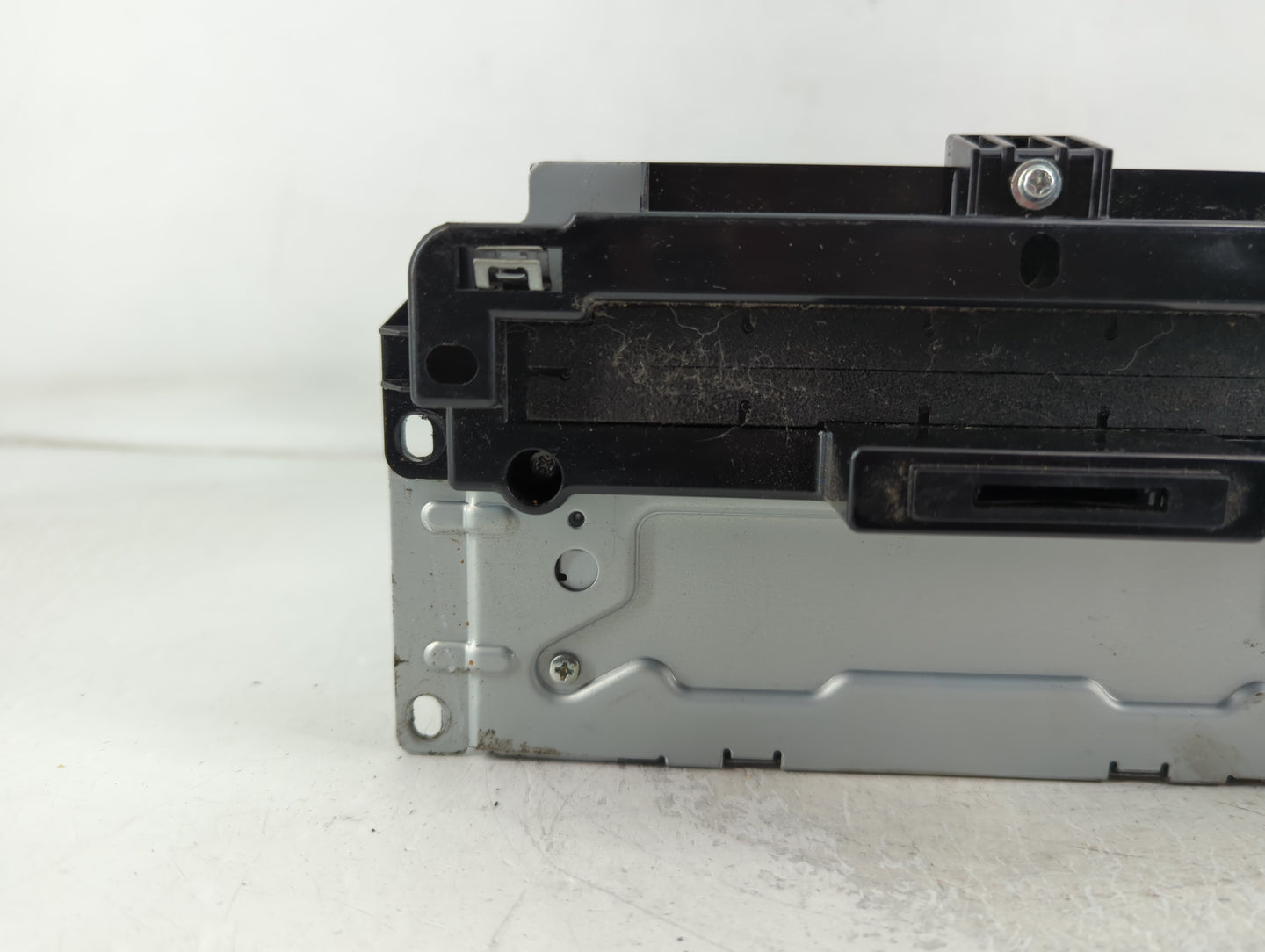 2014 Dodge Journey Radio AM FM Cd Player Receiver Replacement P/N:P68210553AF Fits OEM Used Auto Parts - Oemusedautoparts1.c