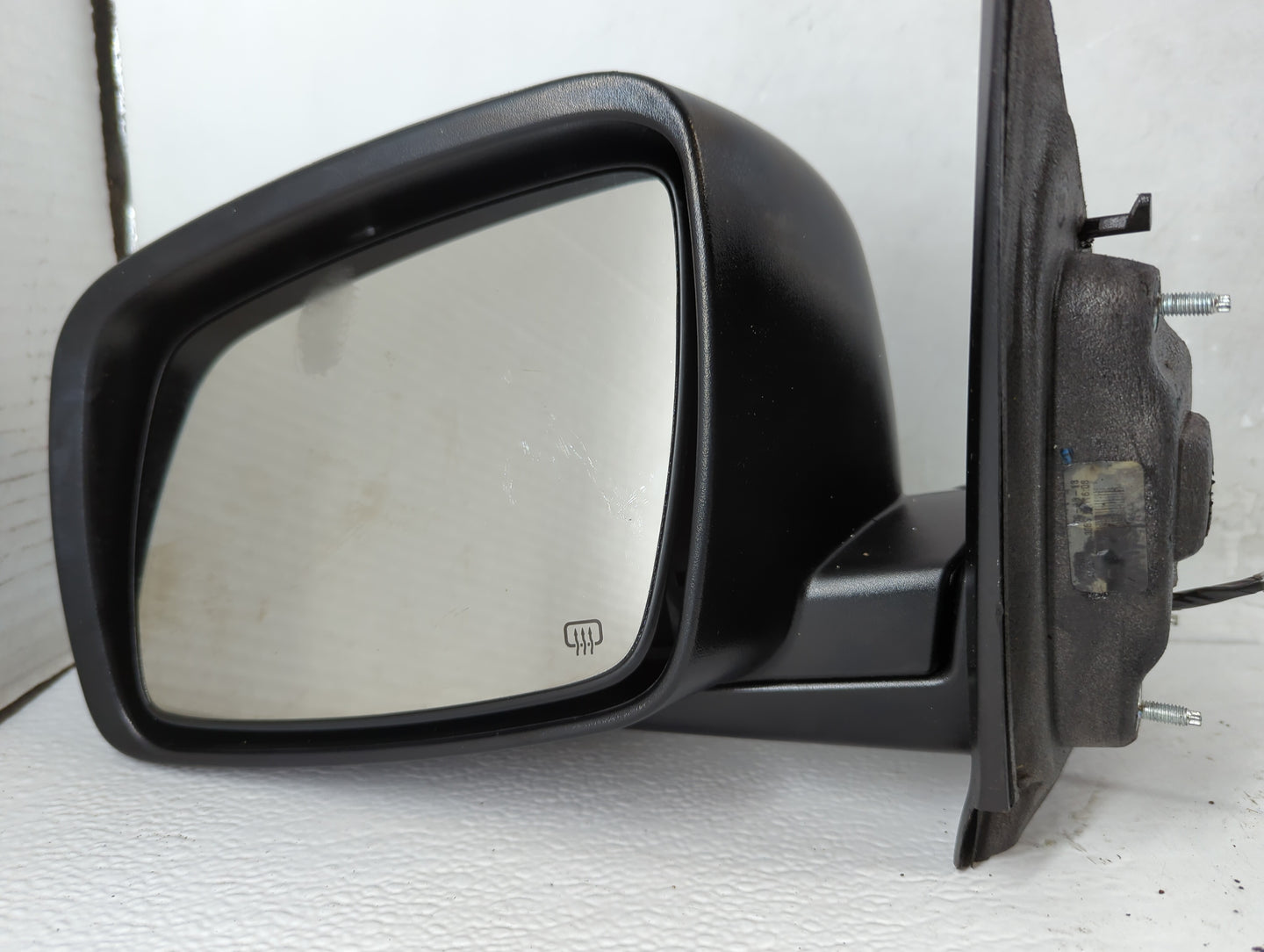 2014 Dodge Journey Driver Side View Mirror - Left Door Mirror OEM Used - Oemusedautoparts1.com