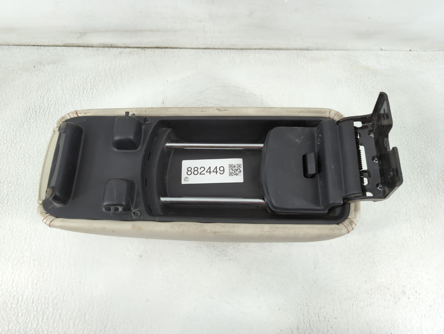 2012-2020 Dodge Journey Center Console Armrest Cover Lid P/N:202297 Fits Fits 2012 2013 2014 2015 2016 2017 2018 2019 2020 O