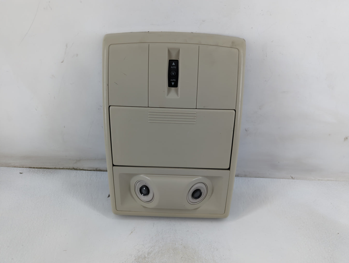 2012-2019 Dodge Journey Overhead Roof Console 889052 - Oemusedautoparts1.com