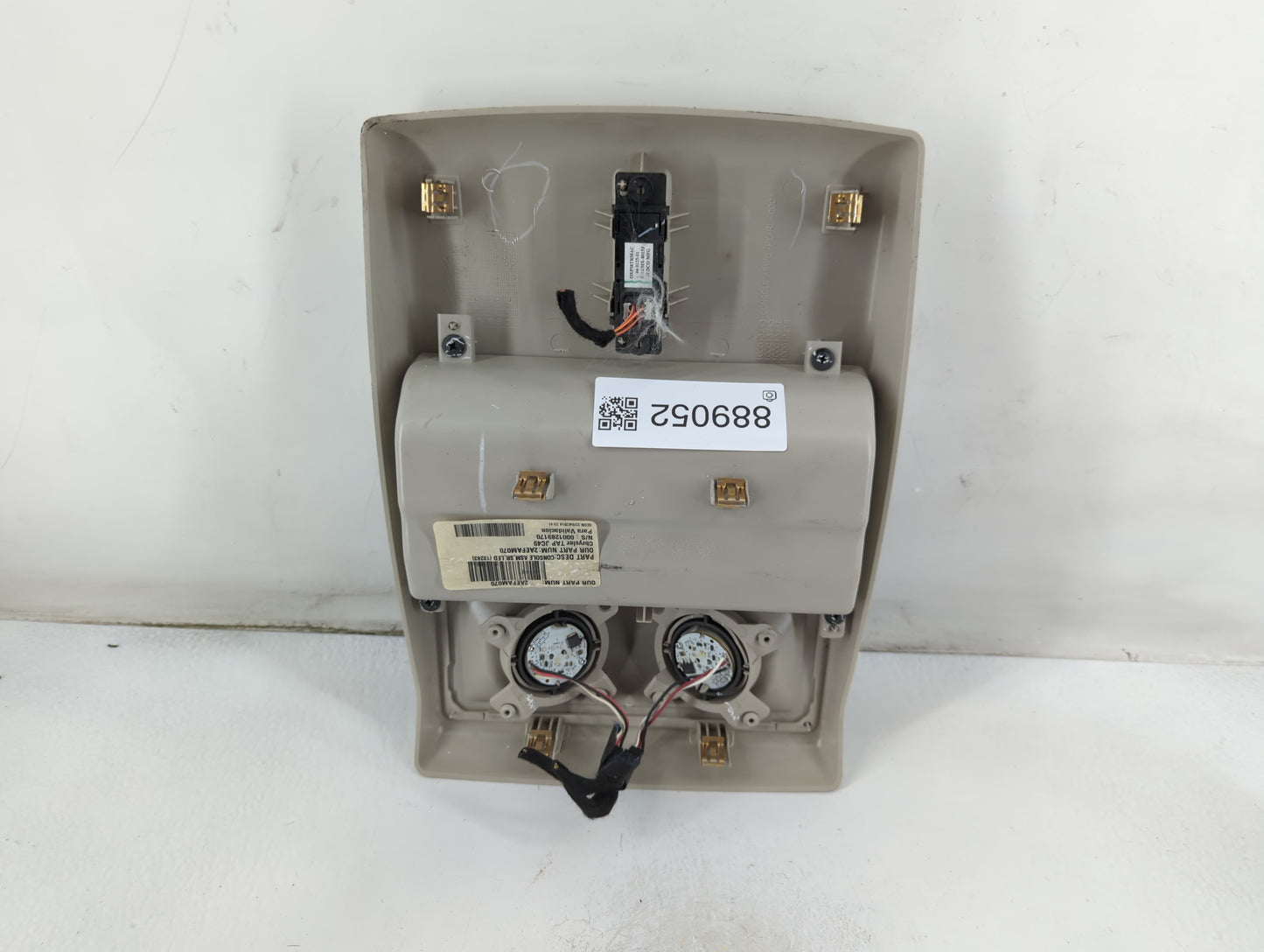 2012-2019 Dodge Journey Overhead Roof Console 889052 - Oemusedautoparts1.com