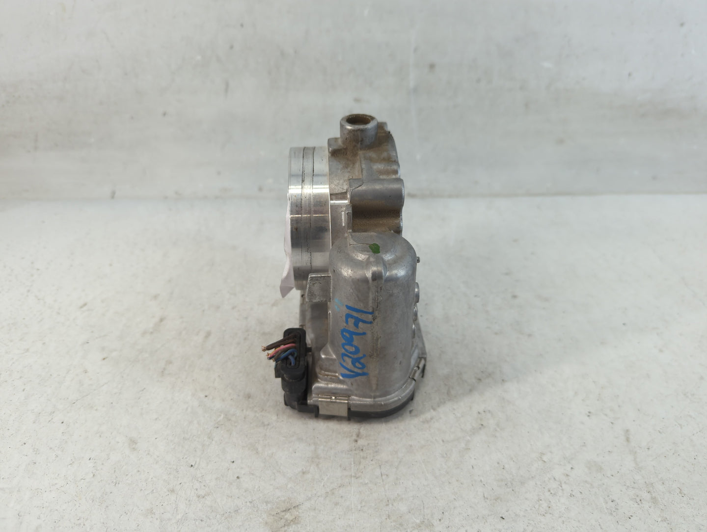 2011-2019 Dodge Journey Throttle Body P/N:0280750570 05184349AC Fits OEM Used Auto Parts - Oemusedautoparts1.com