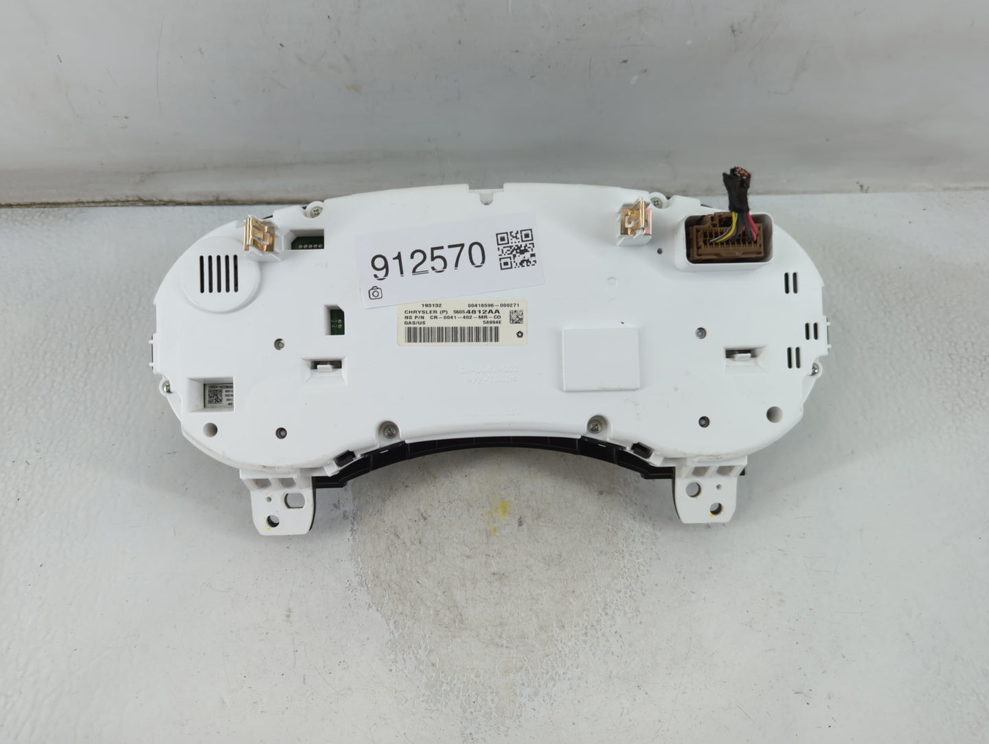 2014 Dodge Journey Instrument Cluster Speedometer Gauges P/N:CR-0041-402-MR-CO 56054812AA Fits OEM Used Auto Parts - Oemused