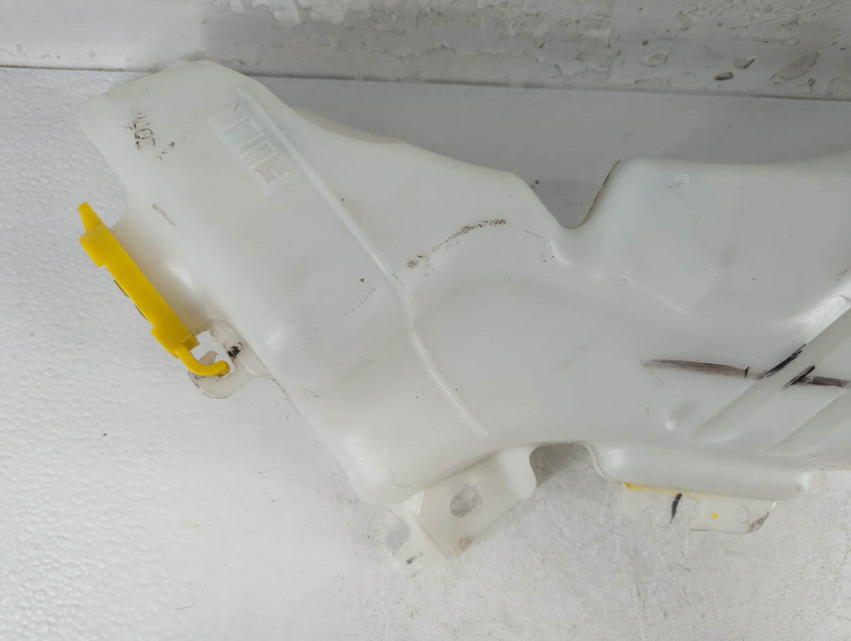 2014 Dodge Journey Windshield Washer Fluid Reservoir Bottle 929057 - Oemusedautoparts1.com