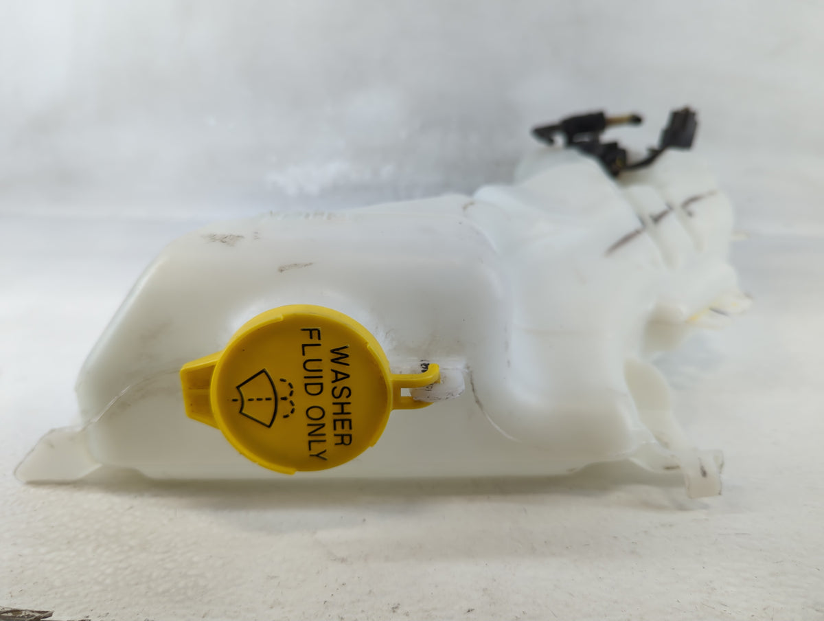 2014 Dodge Journey Windshield Washer Fluid Reservoir Bottle 929057 - Oemusedautoparts1.com