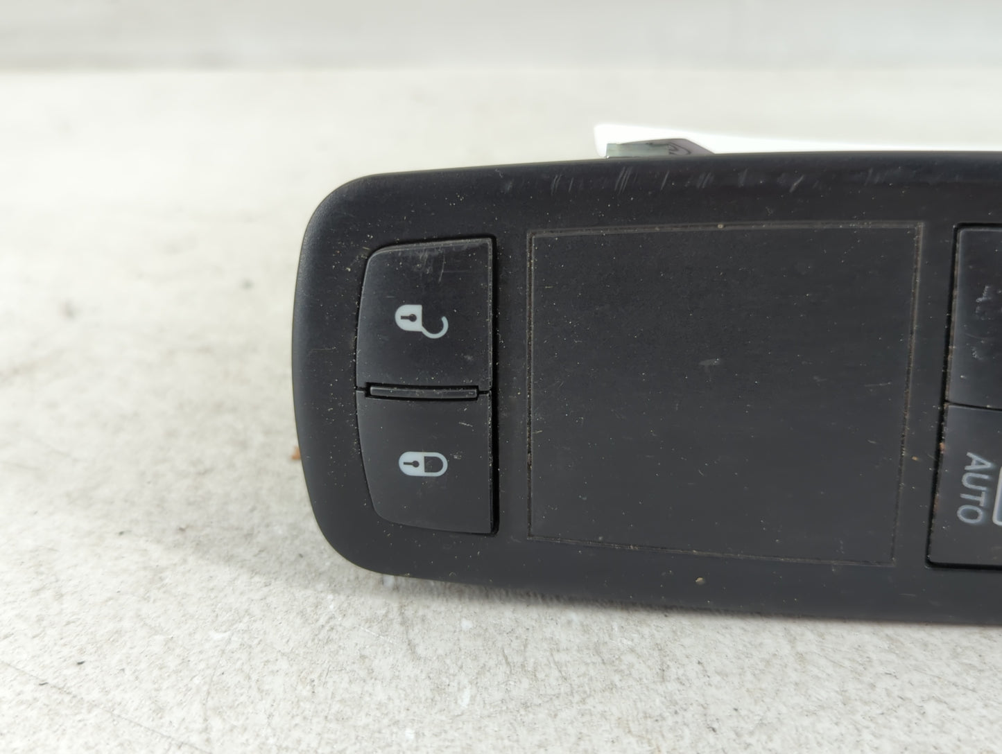 2014 Dodge Ram 1500 Master Power Window Switch Replacement Driver Side Left P/N:68148893AA Fits OEM Used Auto Parts - Oemuse