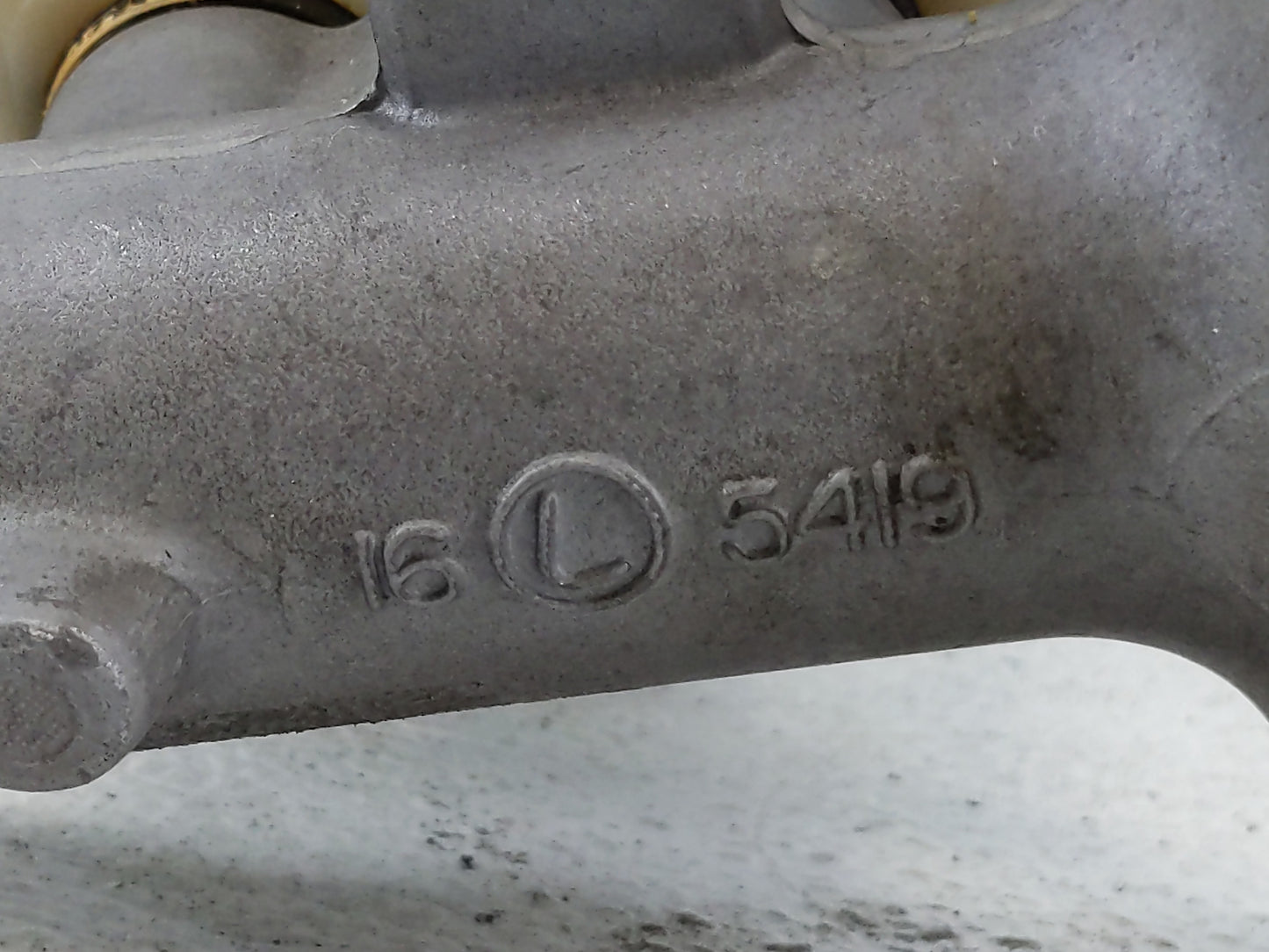 2007-2008 Dodge Ram 1500 Brake Master Cylinder 1157263 - Oemusedautoparts1.com