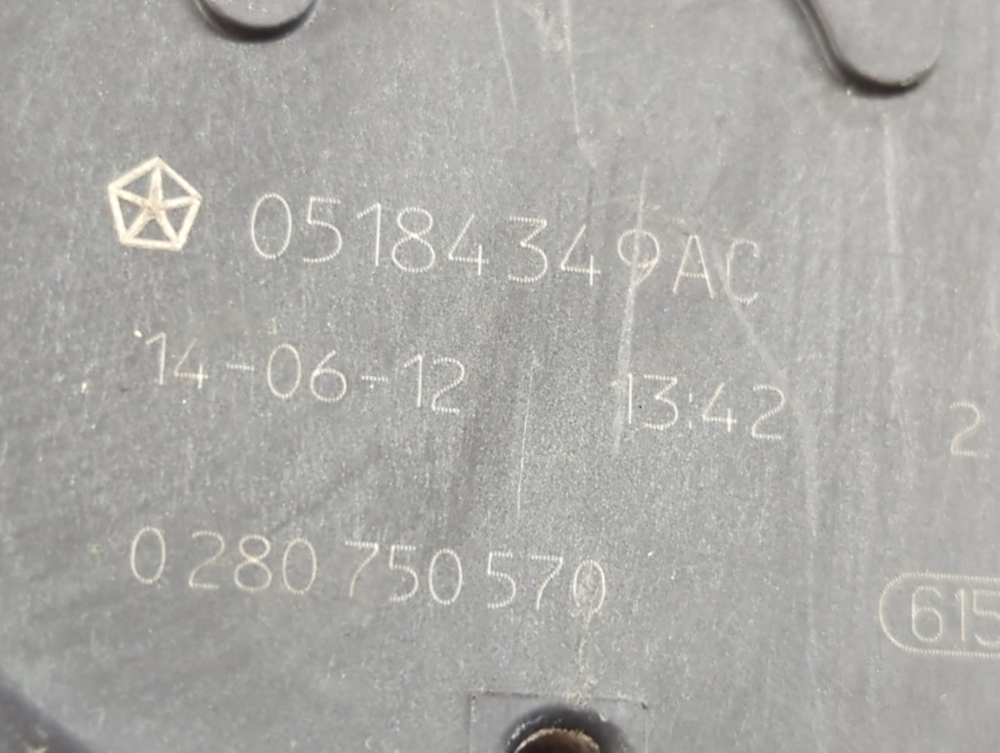 2014 Dodge Ram 1500 Throttle Body P/N:05184349AC Fits Fits 2011 2012 2013 2015 2016 2017 2018 2019 2020 2021 2022 OEM Used A