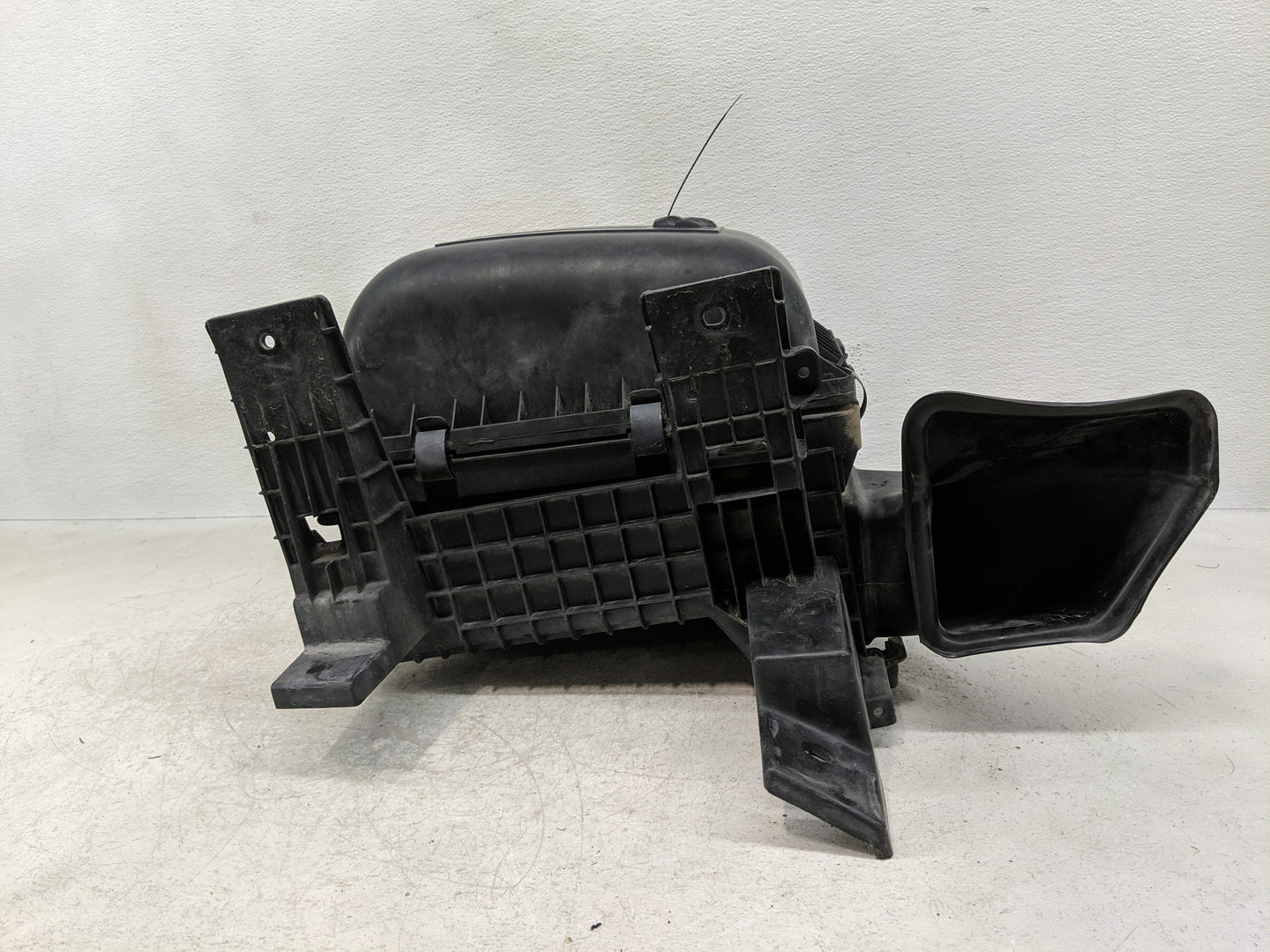 2002-2003 Dodge Ram 1500 Air Cleaner Intake-duct Hose Tube - Oemusedautoparts1.com