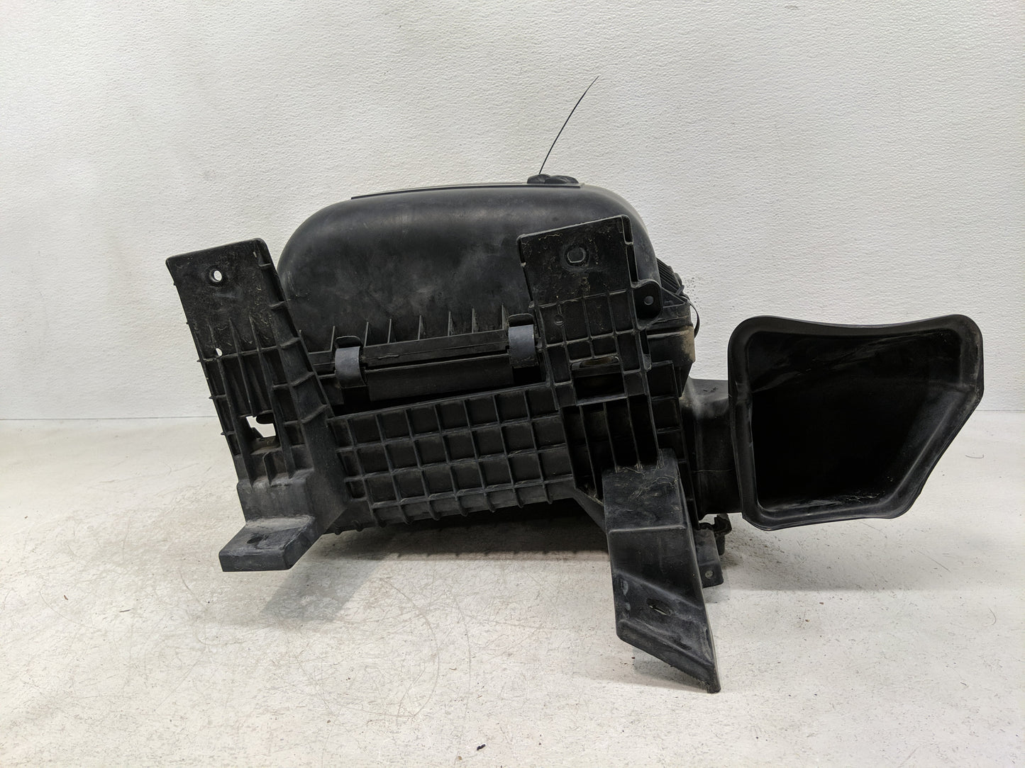 2002-2003 Dodge Ram 1500 Air Cleaner Intake-duct Hose Tube - Oemusedautoparts1.com