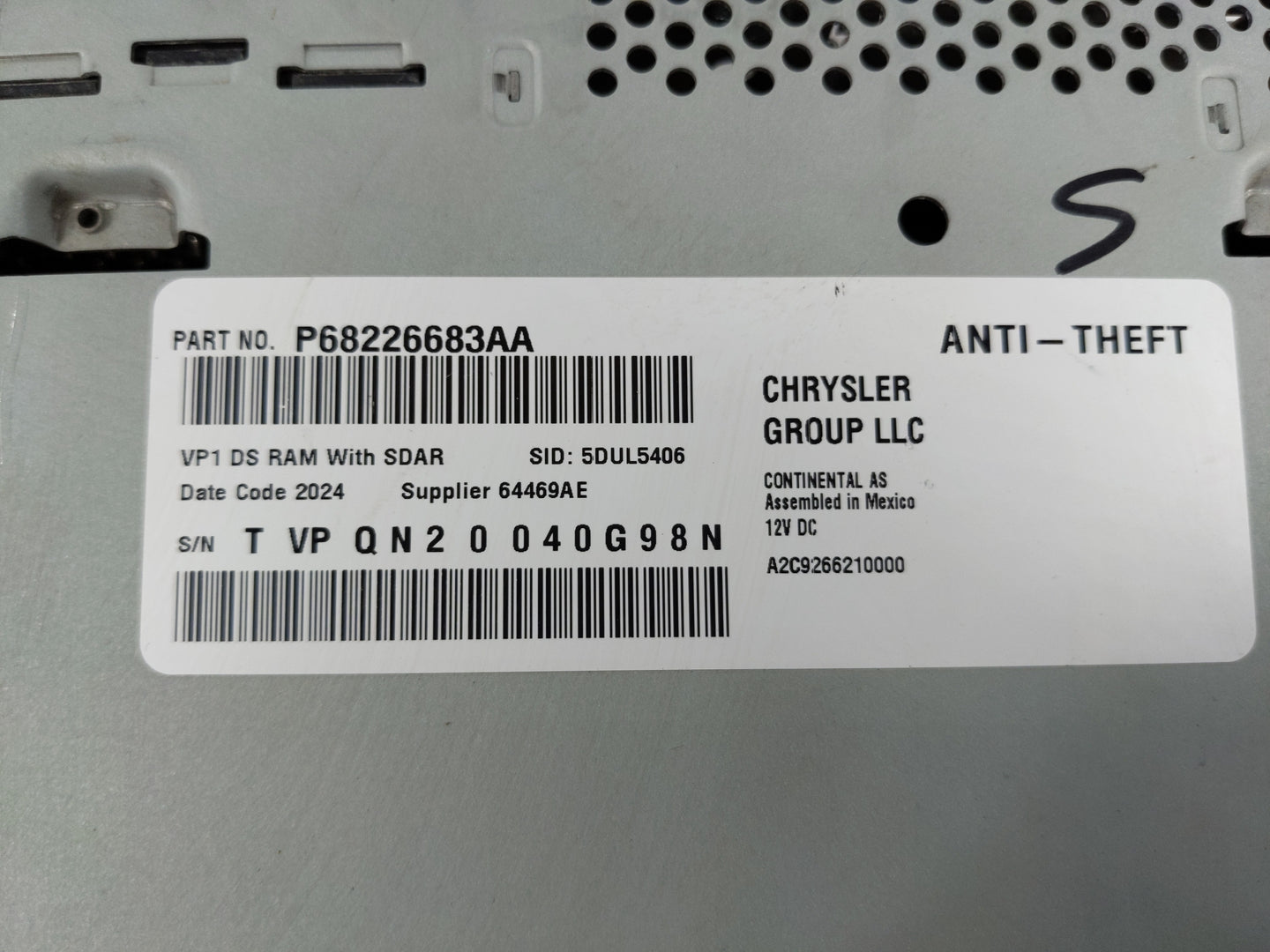 2014 Dodge Ram 1500 Radio AM FM Cd Player Receiver Replacement P/N:P68226683AA Fits OEM Used Auto Parts - Oemusedautoparts1.