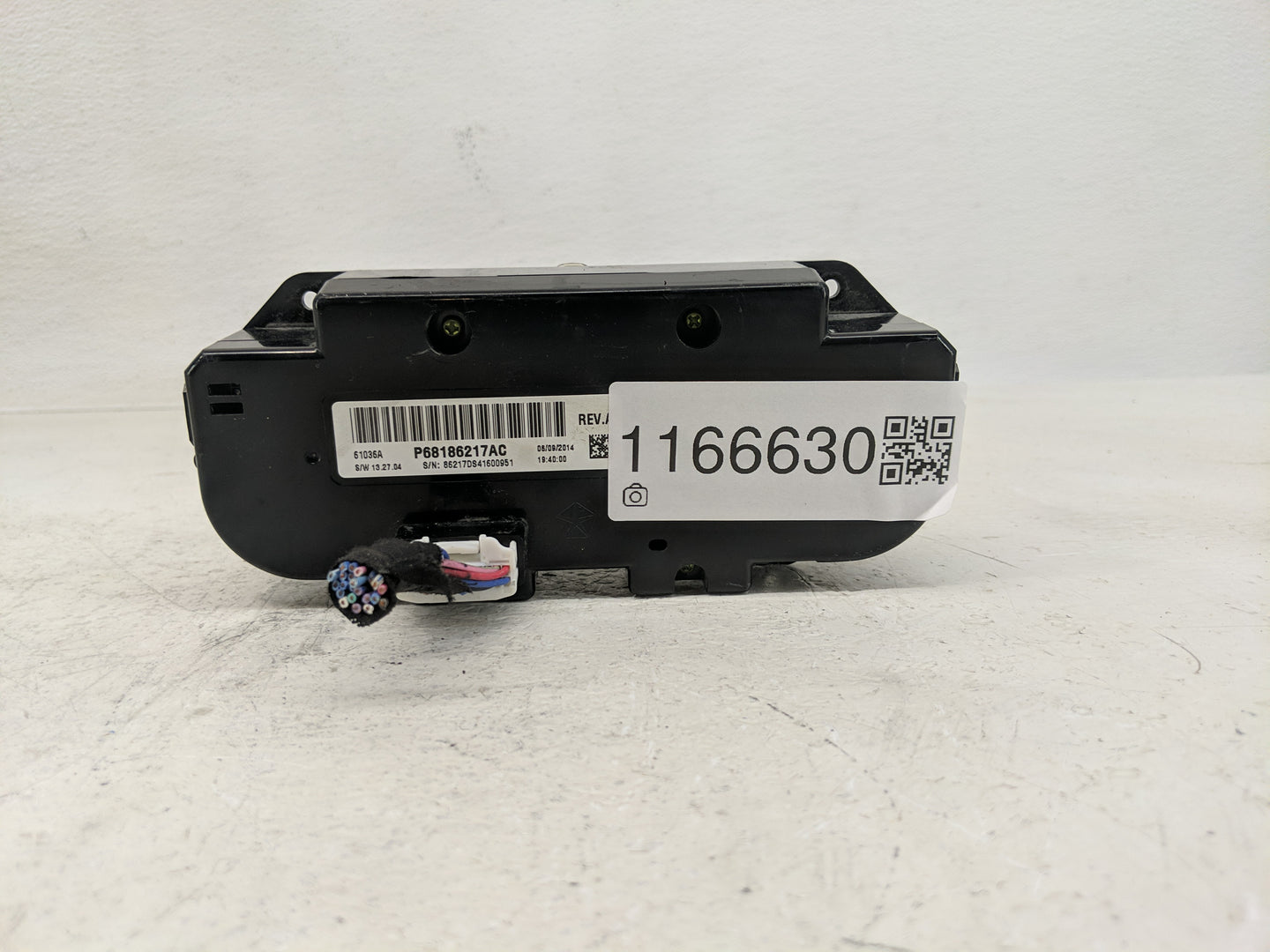2014 Dodge Ram 1500 Climate Control Module Temperature AC/Heater Replacement P/N:P68186217AC Fits OEM Used Auto Parts - Oemu