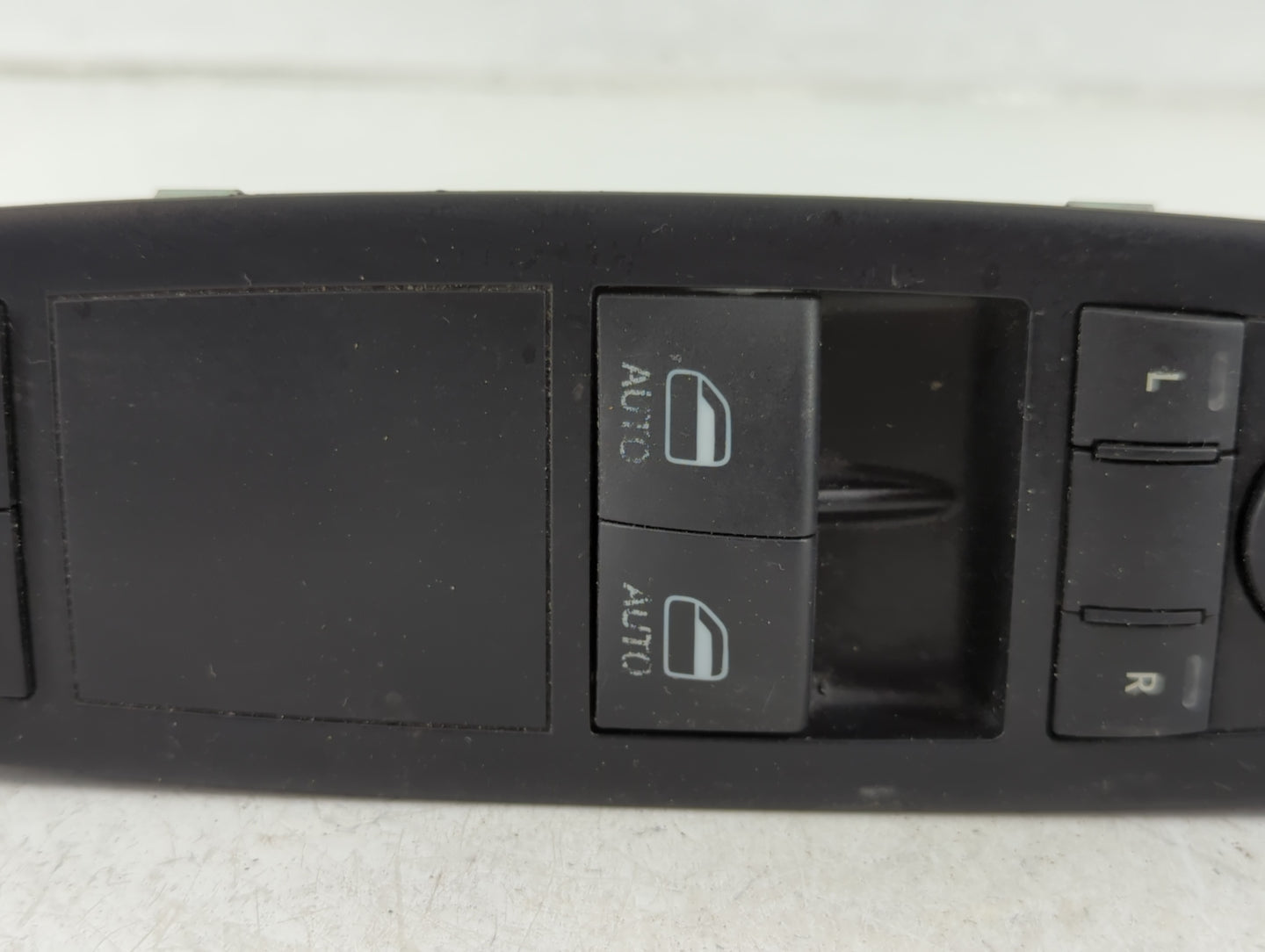 2014 Dodge Ram 1500 Master Power Window Switch Replacement Driver Side Left P/N:68148 893AA Fits OEM Used Auto Parts - Oemus