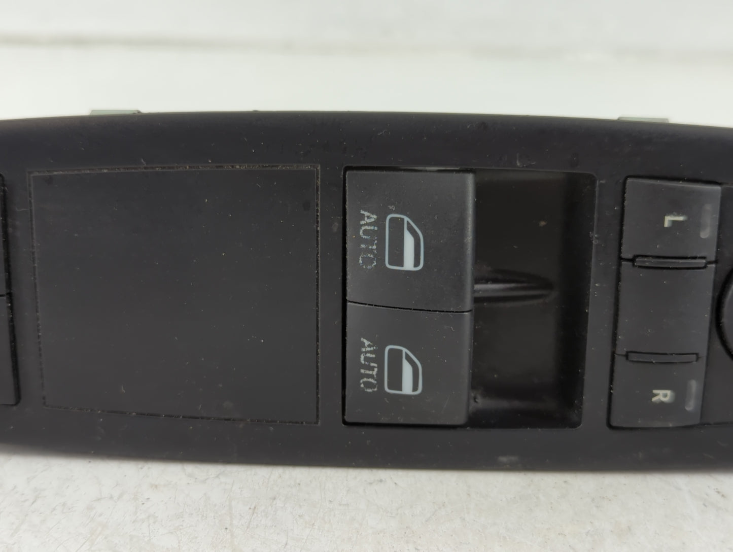 2014 Dodge Ram 1500 Master Power Window Switch Replacement Driver Side Left P/N:68148 893AA Fits OEM Used Auto Parts - Oemus