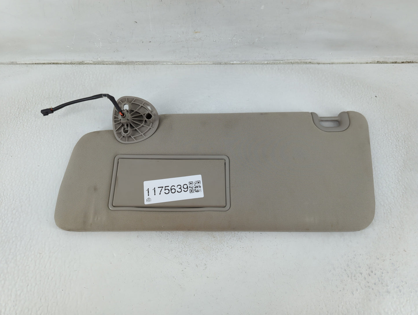 2014 Dodge Ram 1500 Sun Visor Shade Replacement Driver Left Mirror Fits Fits 2013 2015 2016 2017 2018 OEM Used Auto Parts - 